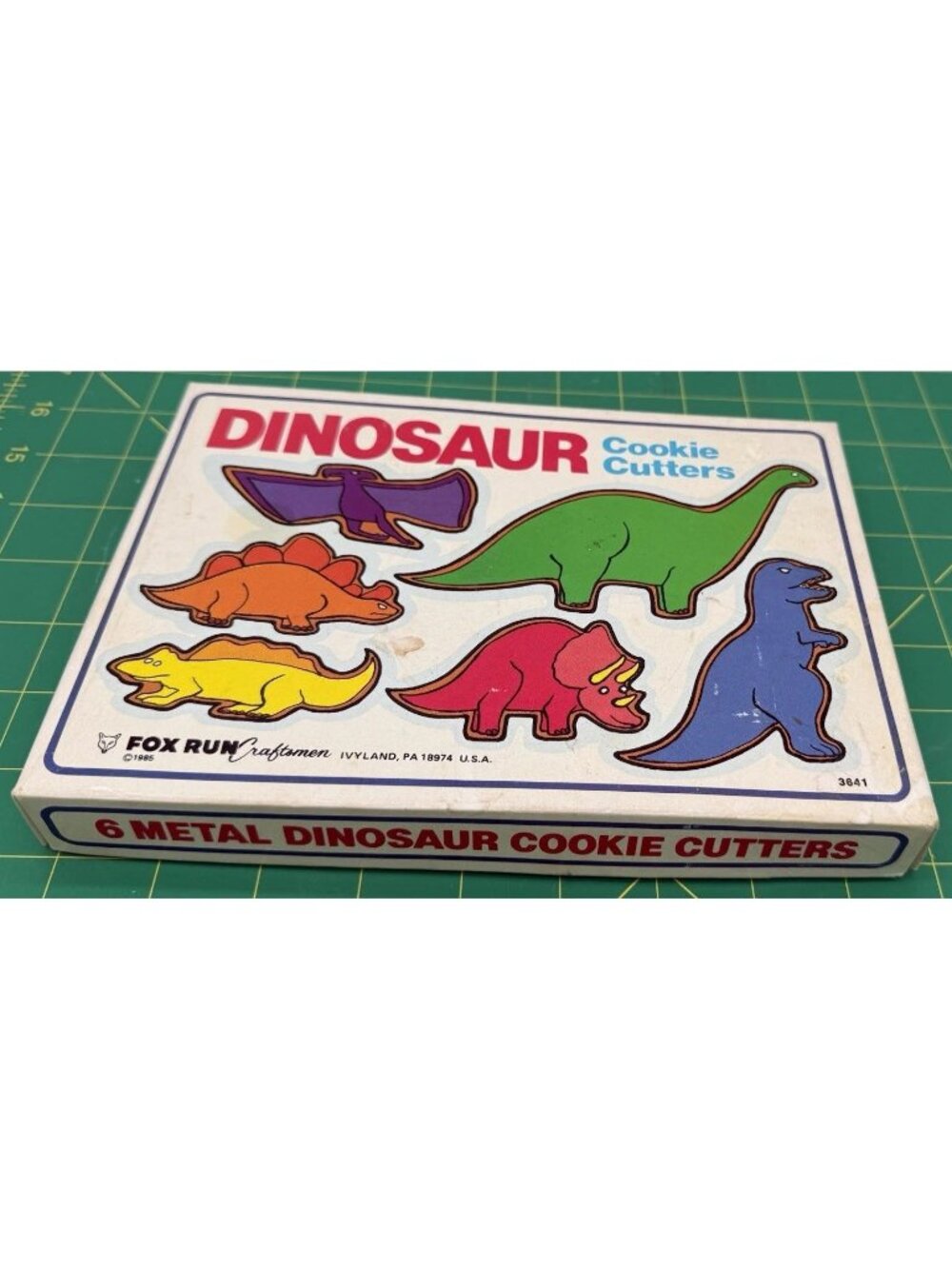 1985 Vintage Metal Dinosaur Cookie Cutters Boxed-Fox Run Craftsmen Missing 1